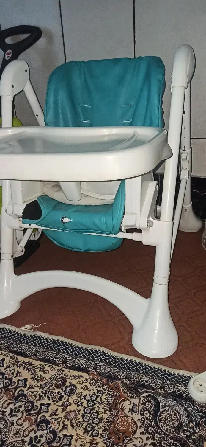 صندلی غذا کودک|تخت و صندلی بچه|نجف‌آباد, شهدای غربی|دیوار