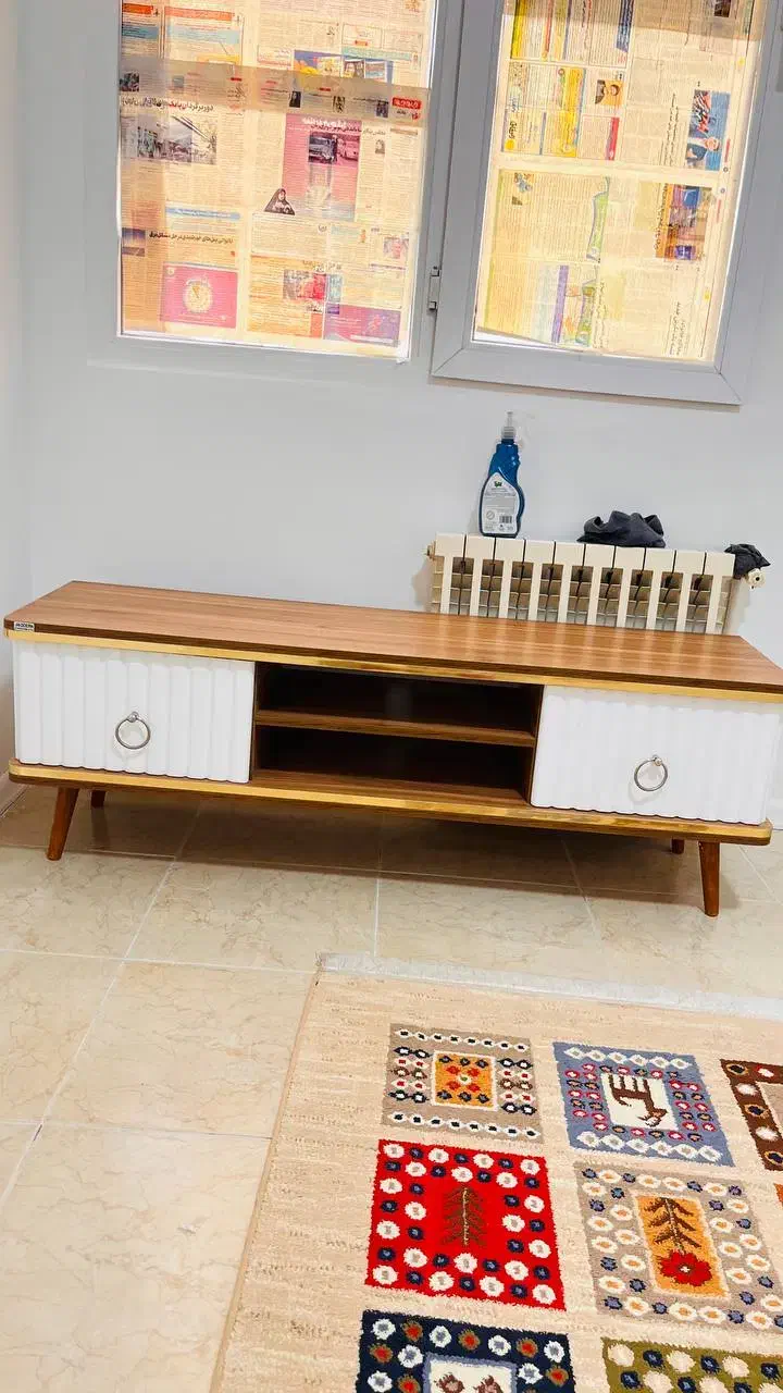 میز تلوزیون شرکتی در حد نو|میز تلویزیون|قدس, شهرقدس|دیوار