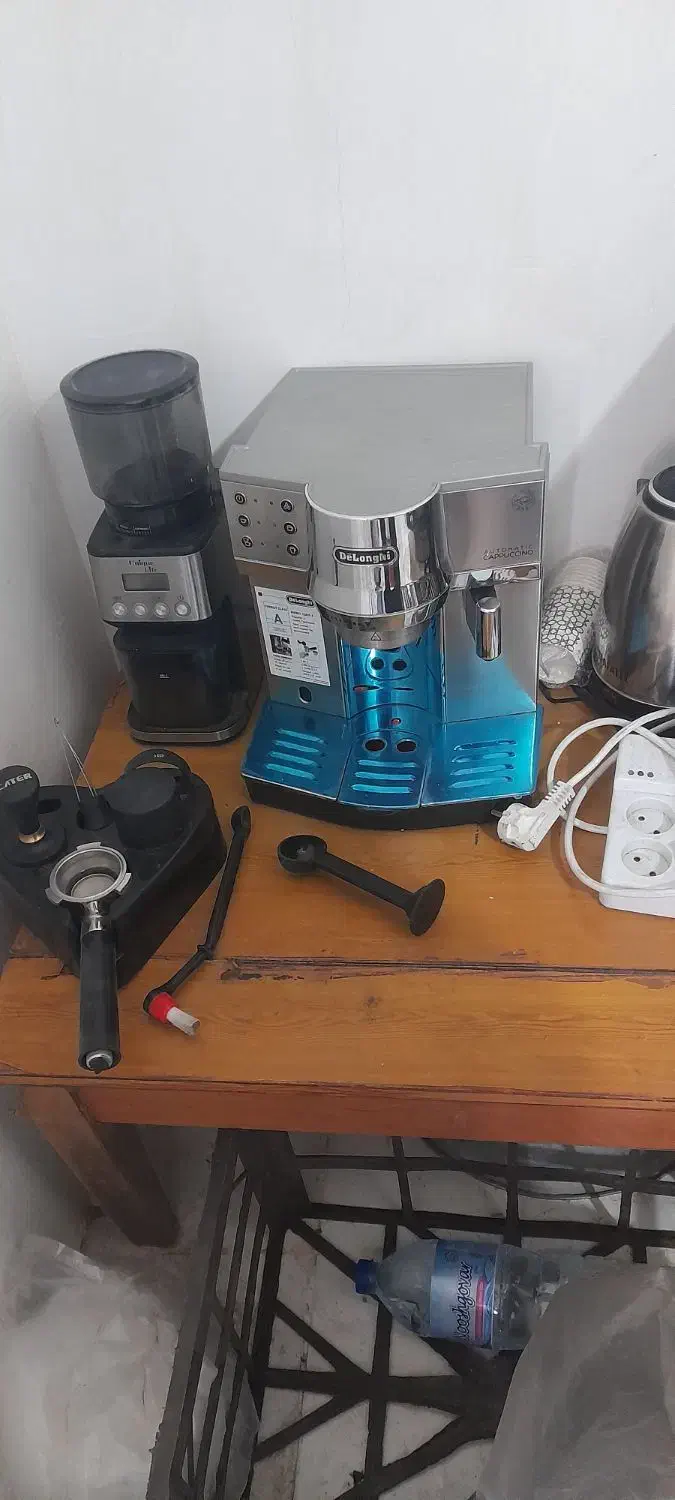 قهوه ساز دِلونگی اصل باآسیاب جدا و پرتافیلتر اضافی|سماور، چایساز، قهوهساز|شاهرود, |دیوار