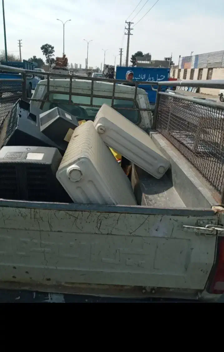 خرید انواع ضایعات و آهن آلات منزل|خدمات پیشه و مهارت|صحنه, |دیوار