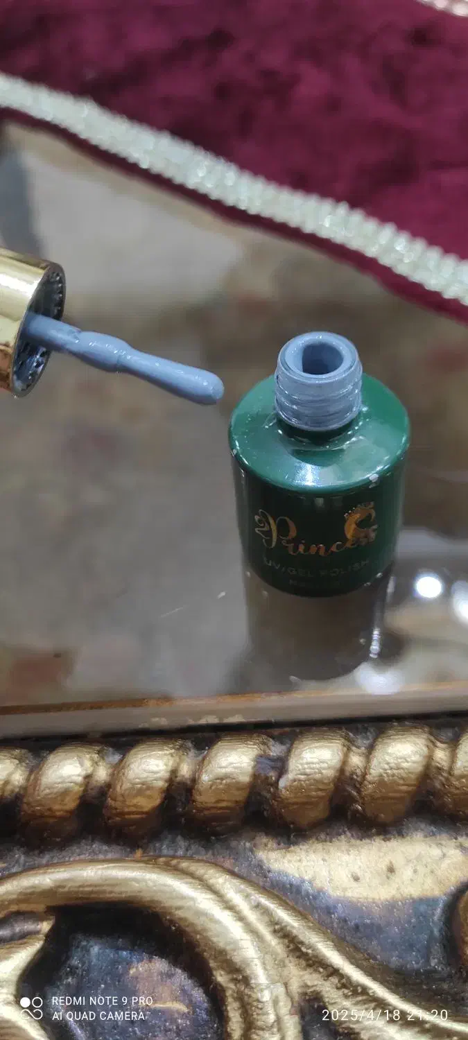 تعدادی لاکژل ولوازم کاشت ناخن|آرایشی، بهداشتی، درمانی|فولادشهر, A6|دیوار