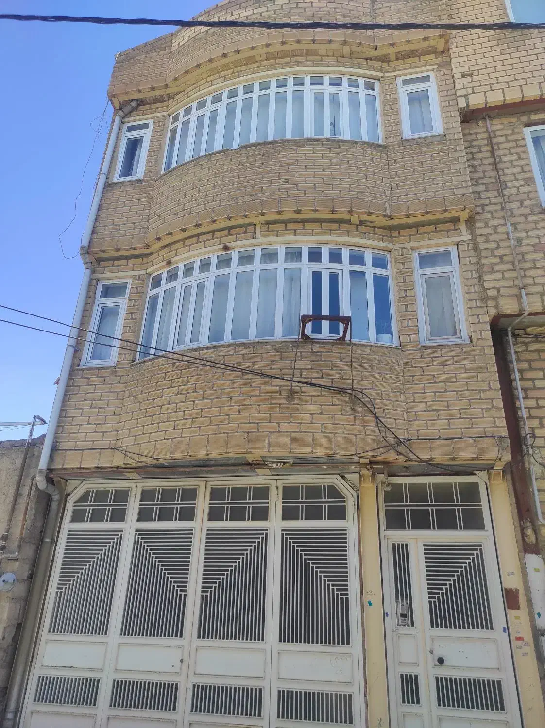 ۲خوابه پارکینگدار اسکلت فلزی روبروی درب میدان ورزش|فروش خانه و ویلا|بوکان, |دیوار