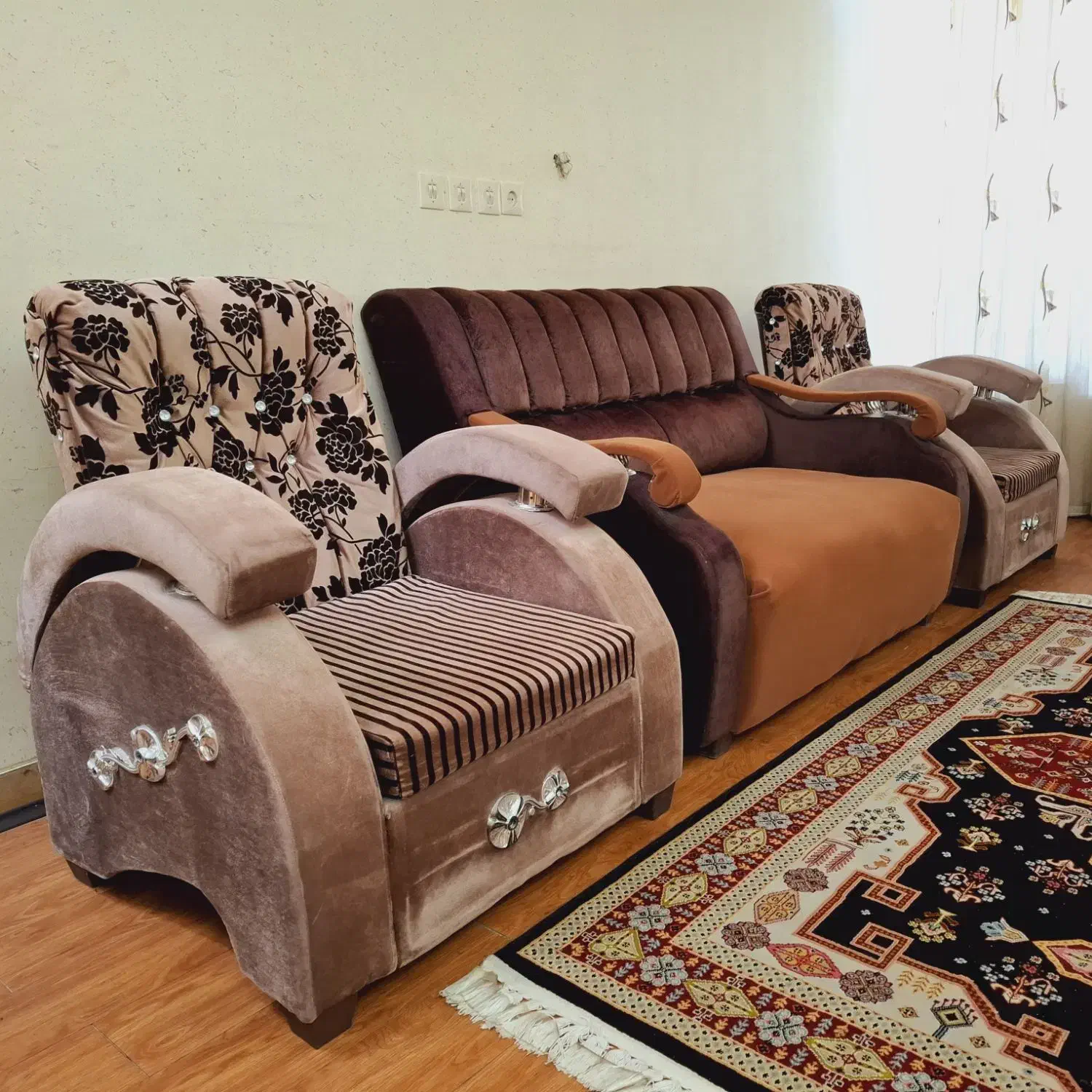 مبل|مبلمان خانگی و میز عسلی|شیراز, شهرک نیروی انتظامی|دیوار