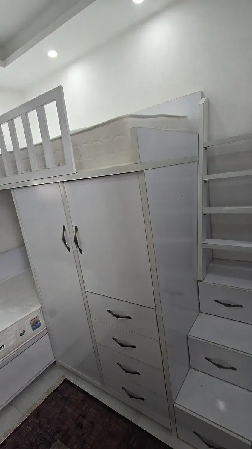 تخت دو طبقه|تخت و سرویس خواب|رشت, کوی امام رضا|دیوار