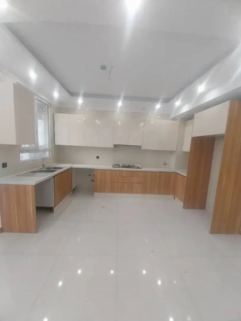 61 متری نوساز فول امکانات