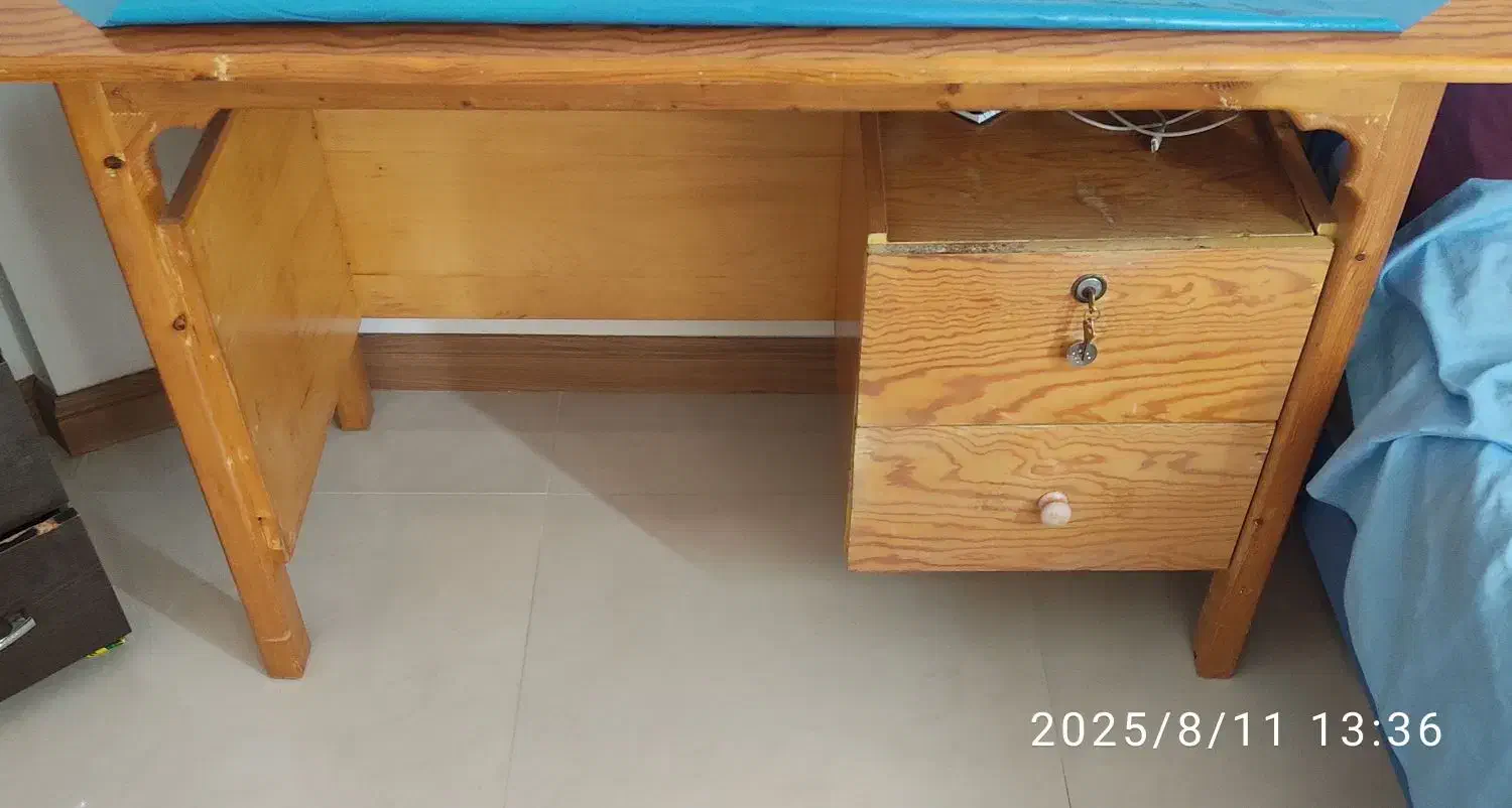 میز تحریر|میز تحریر و کامپیوتر|گرگان, |دیوار