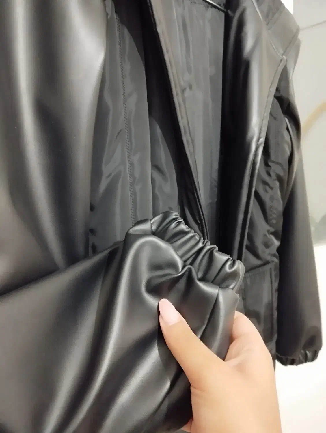 کاپشن|لباس|باقرشهر, |دیوار