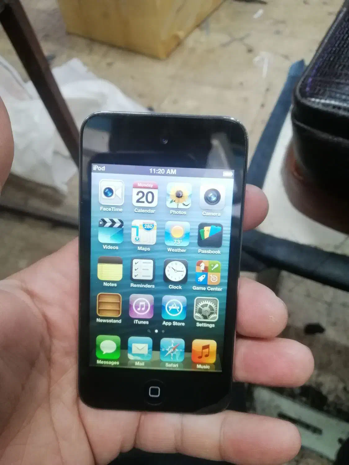 آیپاد 8گیگ|پخشکننده همراه|پرند, فاز ۶|دیوار