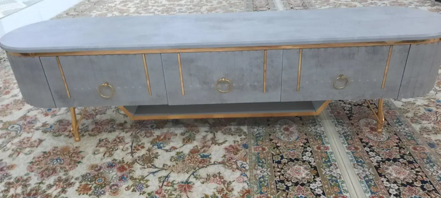 زیر تلویزیون در حد نو|میز تلویزیون|دهگلان, |دیوار