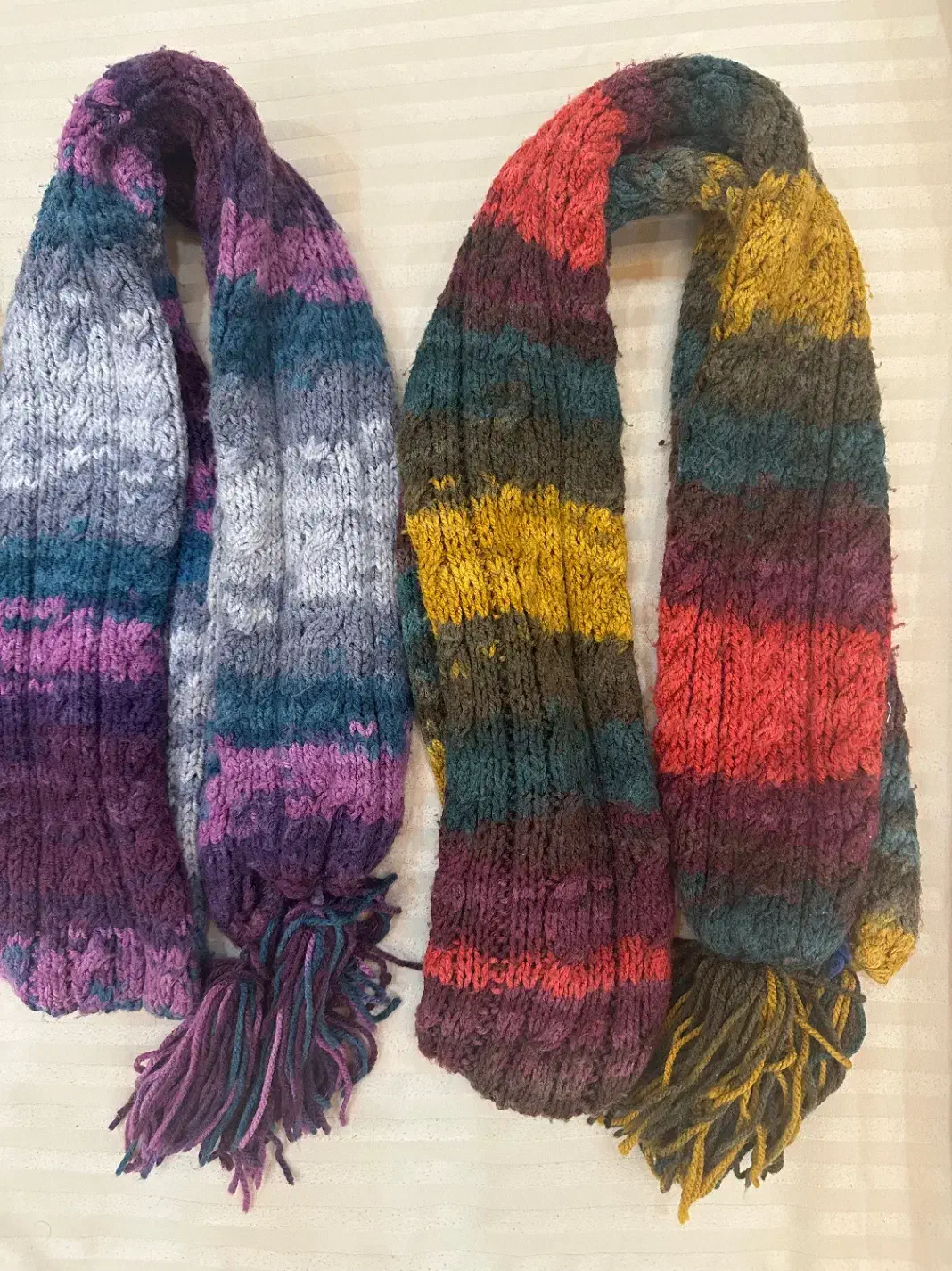 بافت|لباس|نسیم‌شهر, |دیوار