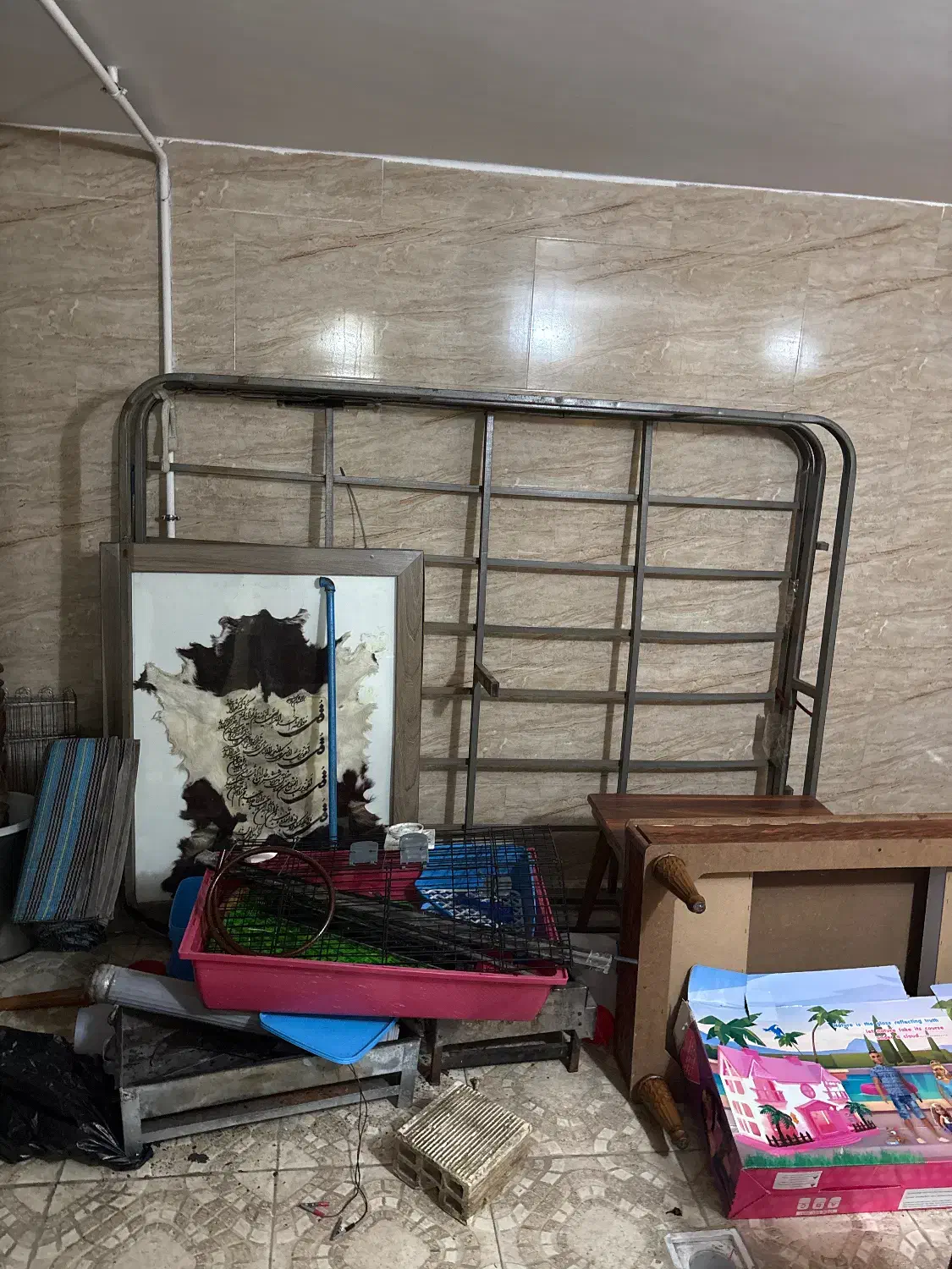 جک تخت آهنی دونفره|تخت و سرویس خواب|رشت, جماران|دیوار