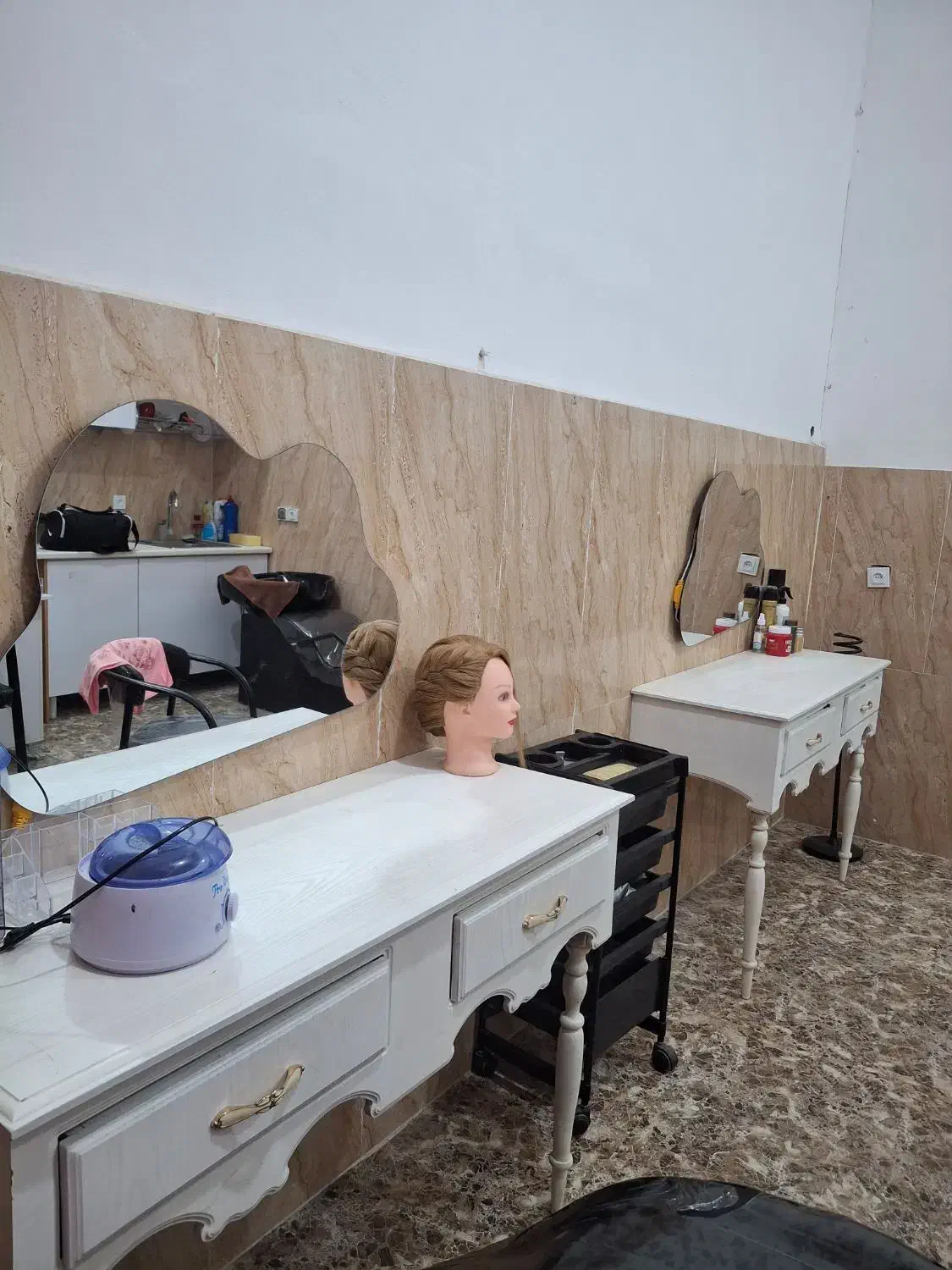 لوازم سالن زیبایی|آرایشگاه و سالنهای زیبایی|نشتارود, |دیوار