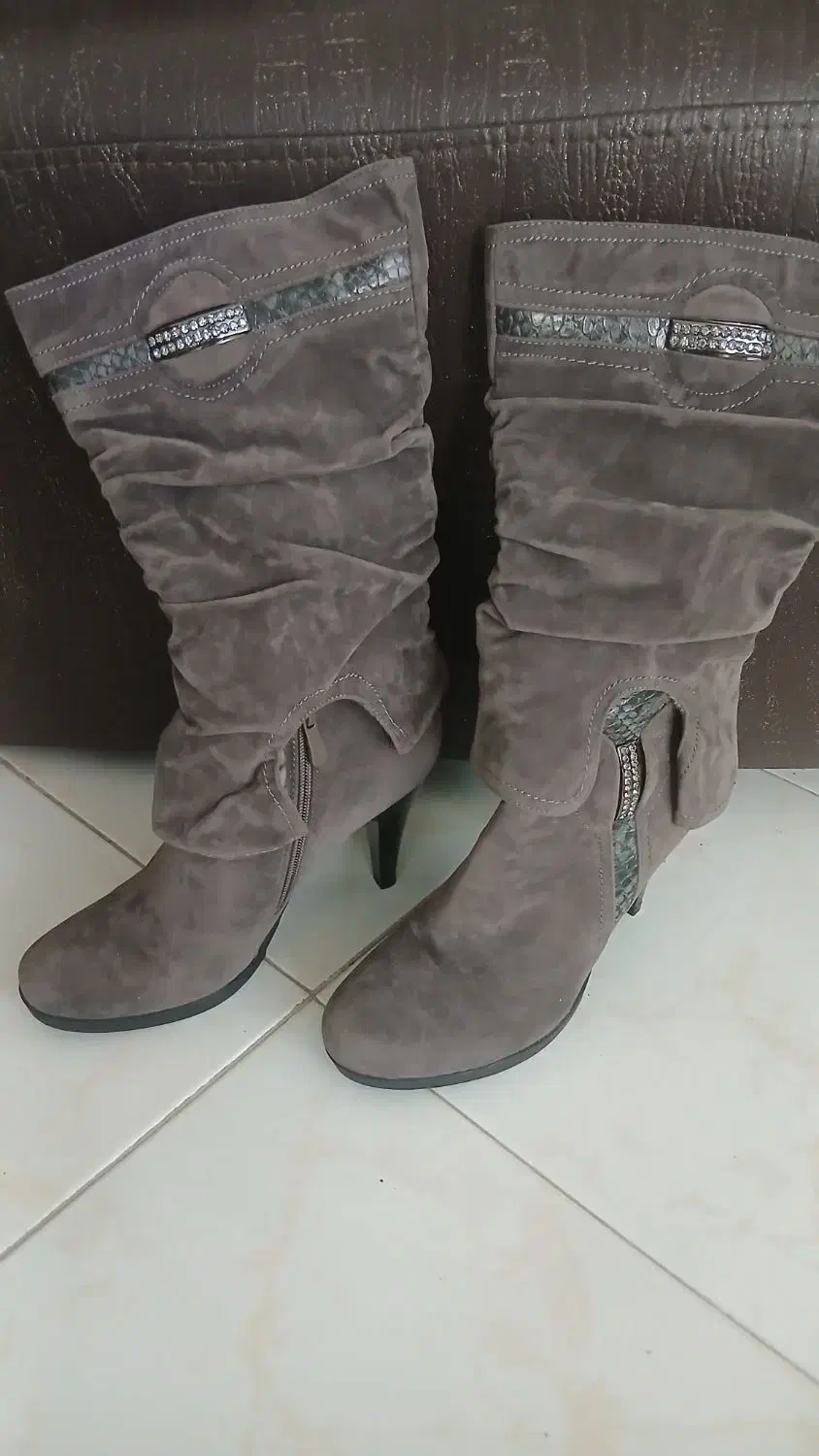 چکمه خارجی ساق دار نو|کیف، کفش، کمربند|همدان, |دیوار