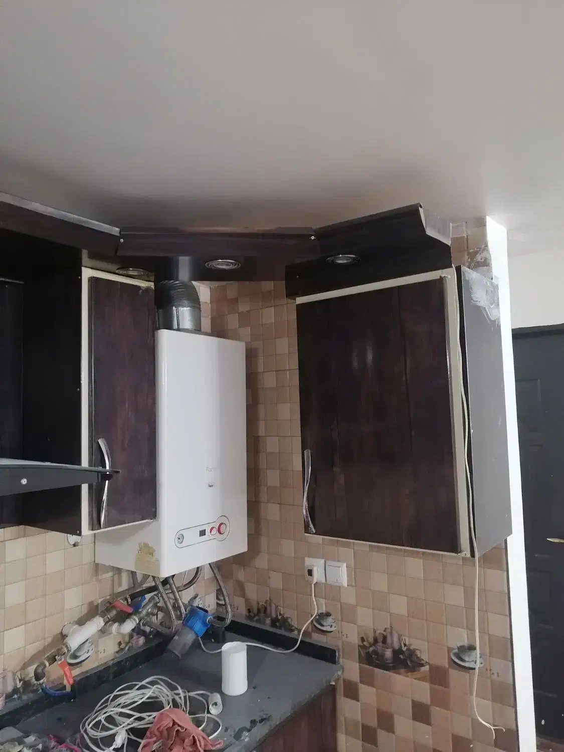 فروش فوری کابینت آشپز خانه فلزی در حد نو|مصالح و تجهیزات ساختمان|کازرون, |دیوار