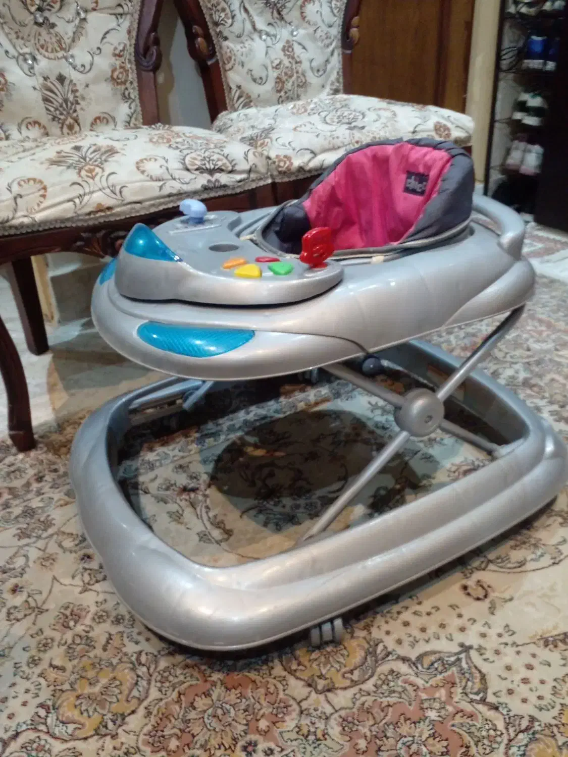 روروئک|کالسکه و لوازم جانبی|شهریار, شهرک وائین|دیوار