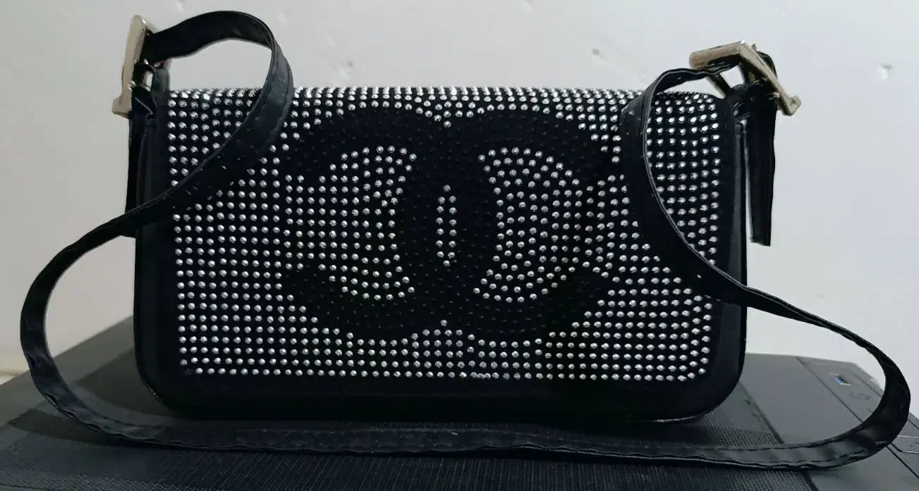 کیف رودوشی و عروسک|کیف، کفش، کمربند|زابل, |دیوار