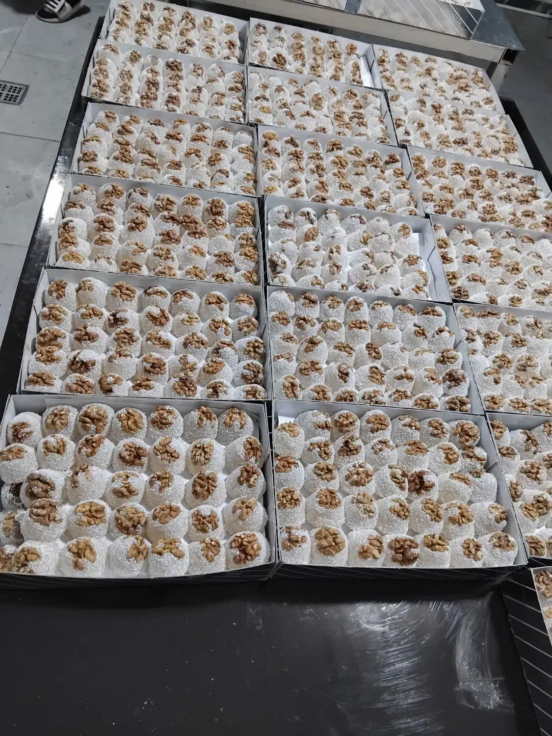 باسلق|خوردنی و آشامیدنی|رباطکریم, رباطکریم|دیوار