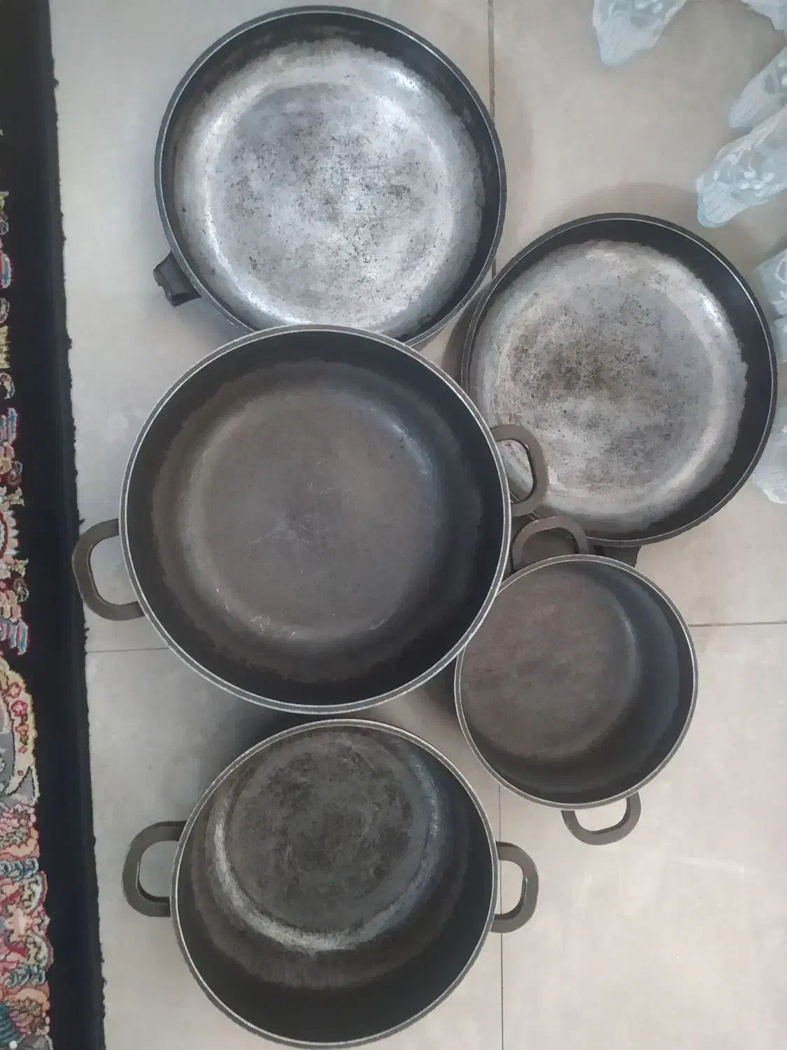 سالم وسنگین|ظروف پخت‌وپز|رودهن, |دیوار