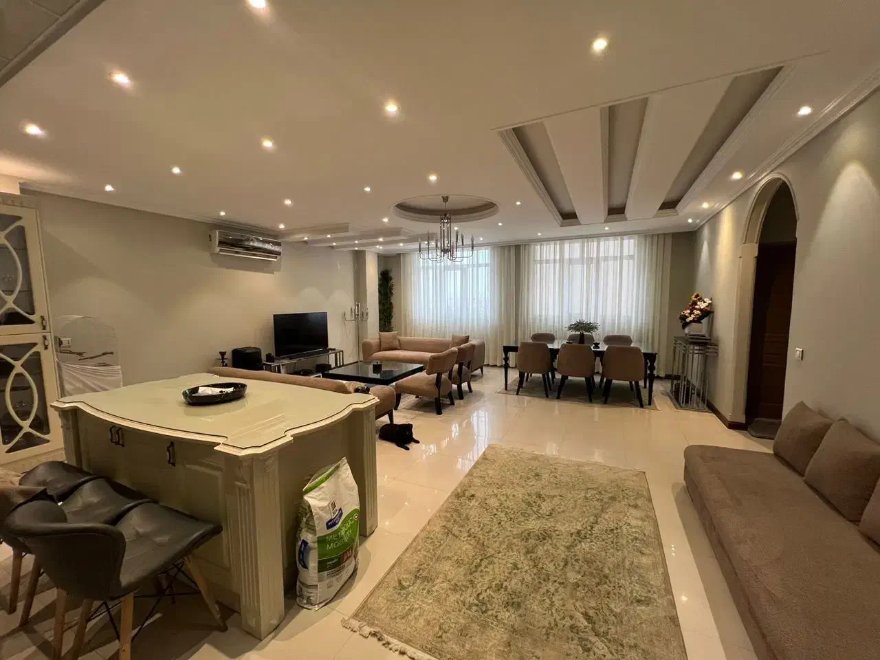 آپارتمان ۱۰۸ متری شیک تمیز