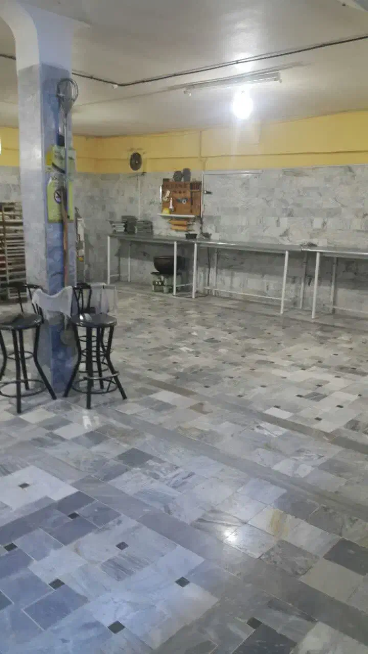 فروش ملک تجاری مسکونی(بنکداری)|فروش مغازه و غرفه|قم, حاج زینل|دیوار