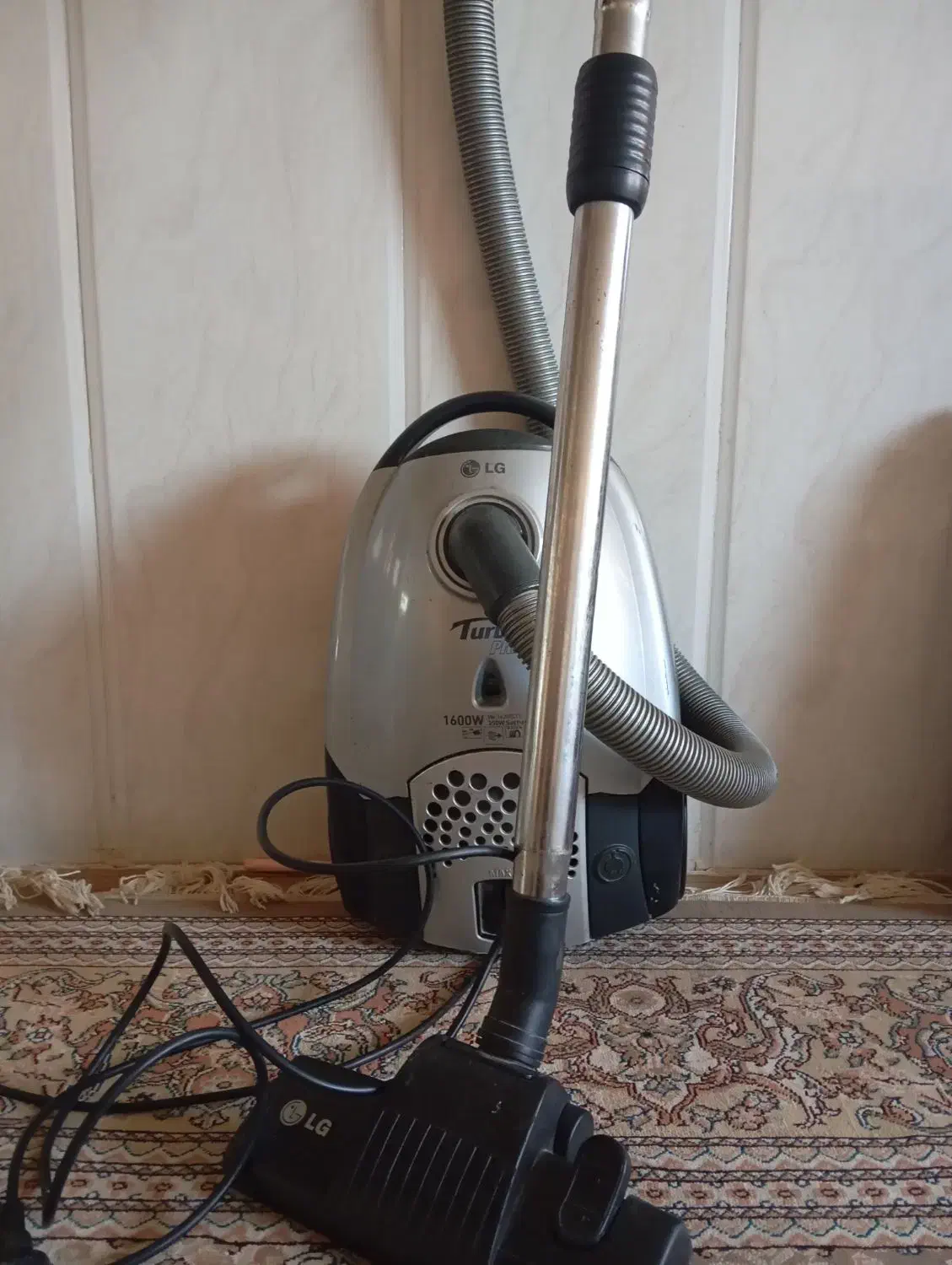 جاروبرقی تعمیر|جاروبرقی، جارو شارژی، بخارشو|نیشابور, خط کاشمر|دیوار