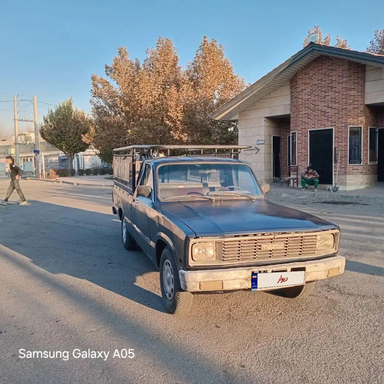 وانت مزدا ۲۰۰۰ کاربراتور تک کابین|خودرو سواری و وانت|کرج, مجتمع صنفی صنعتی|دیوار