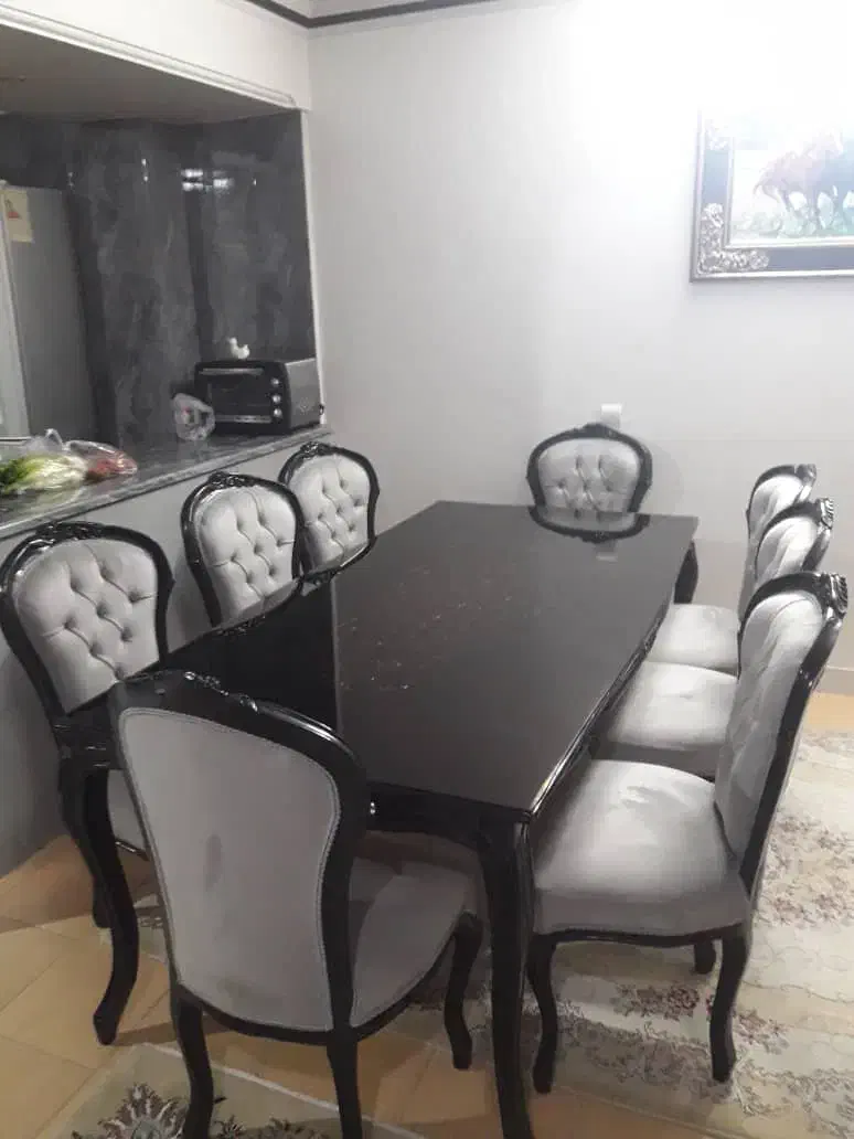 میزناهارخوری در حد نو|میز و صندلی غذاخوری|اندیشه, اندیشه فاز ۴|دیوار