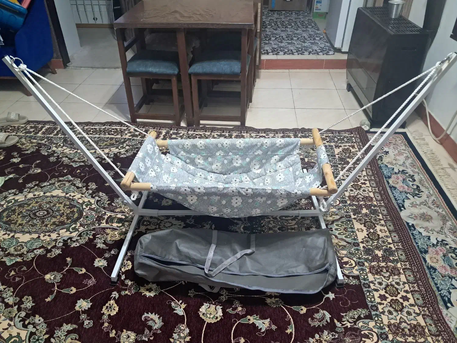 گهواره ننو|تخت و سرویس خواب|رشت, جانبازان|دیوار