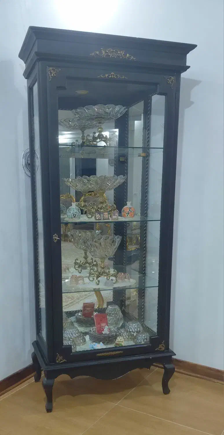 بوفه درحدنو شیک|بوفه، ویترین، کنسول|کرمانشاه, |دیوار