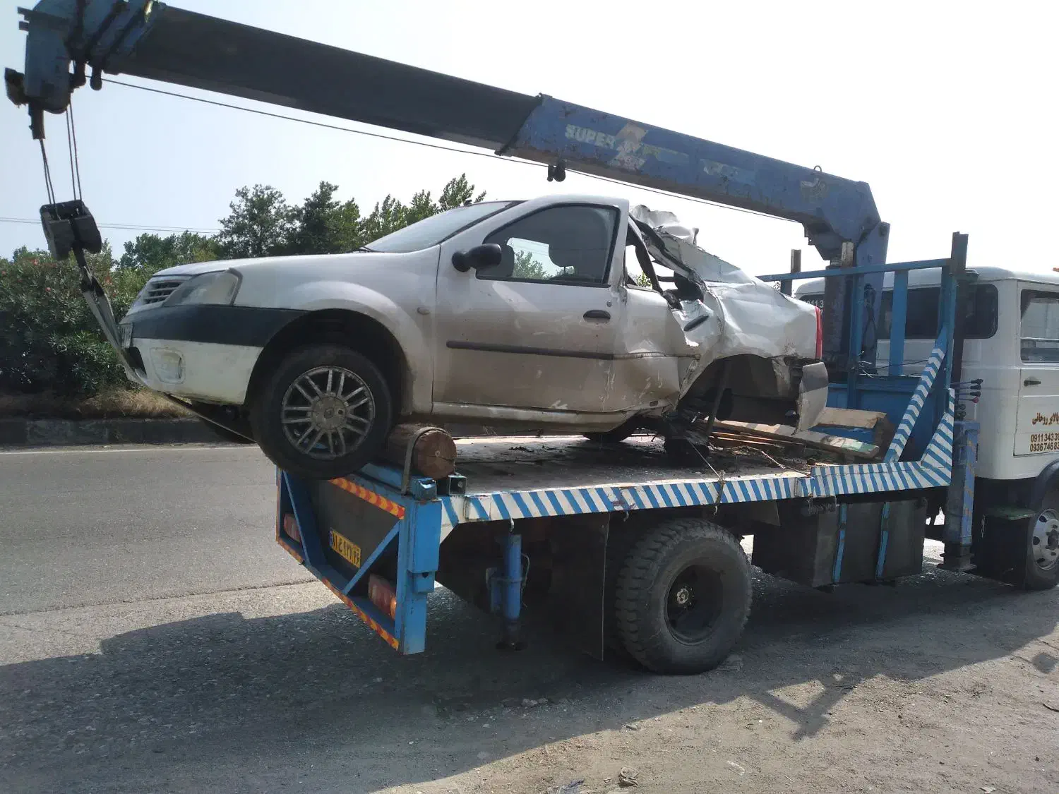 جرثقیل خاور|خدمات حمل و نقل|لاهیجان, قیام|دیوار