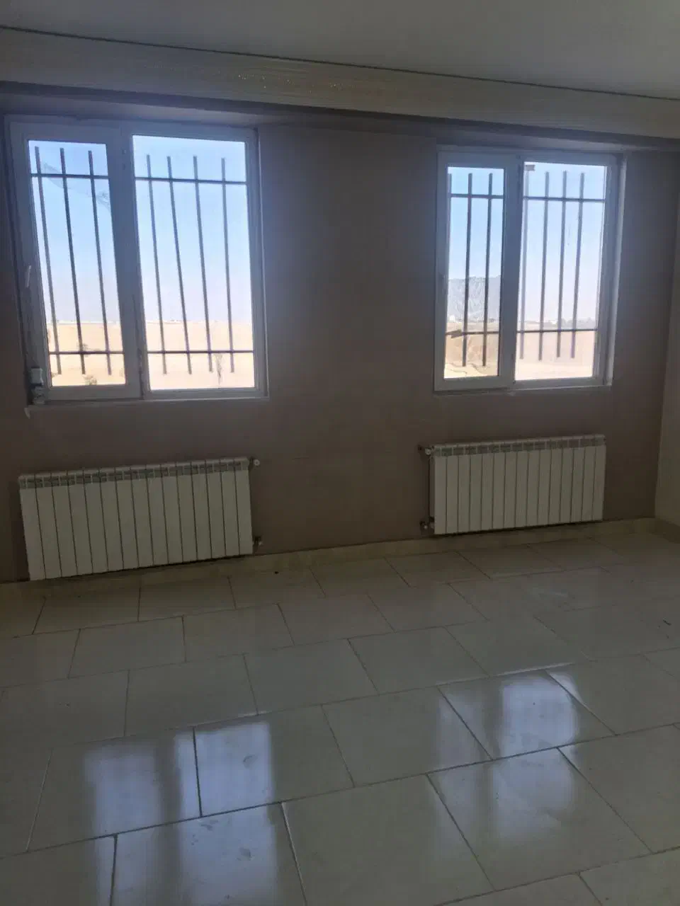 آپارتمان ابوریحان ۸۵ متر|فروش آپارتمان|تاکستان, |دیوار