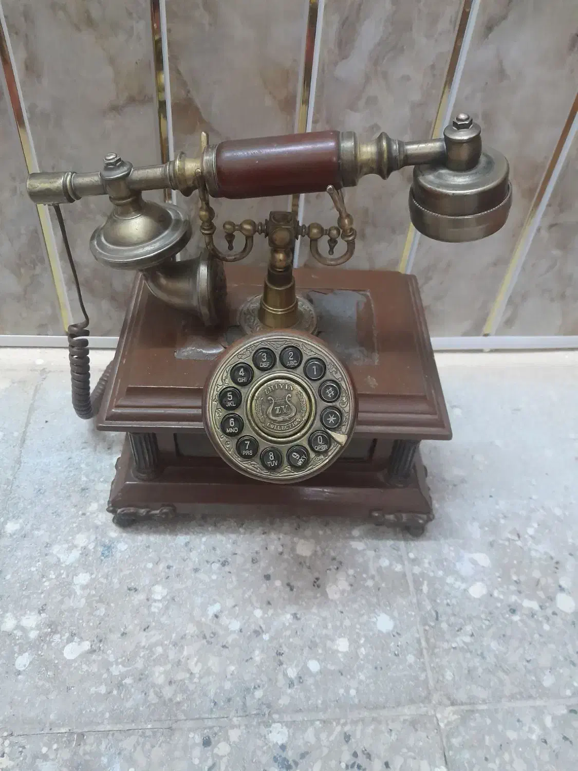 تلفن کلکسیونی عتیقه|کلکسیون اشیاء عتیقه|شیراز, سیاه سنگ|دیوار