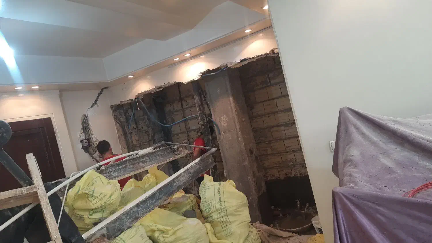 بازسازی کامل خانه باتیم متخصص وقیمت منصفانه|خدمات پیشه و مهارت|تهران, گلستان (شهرک راه آهن)|دیوار