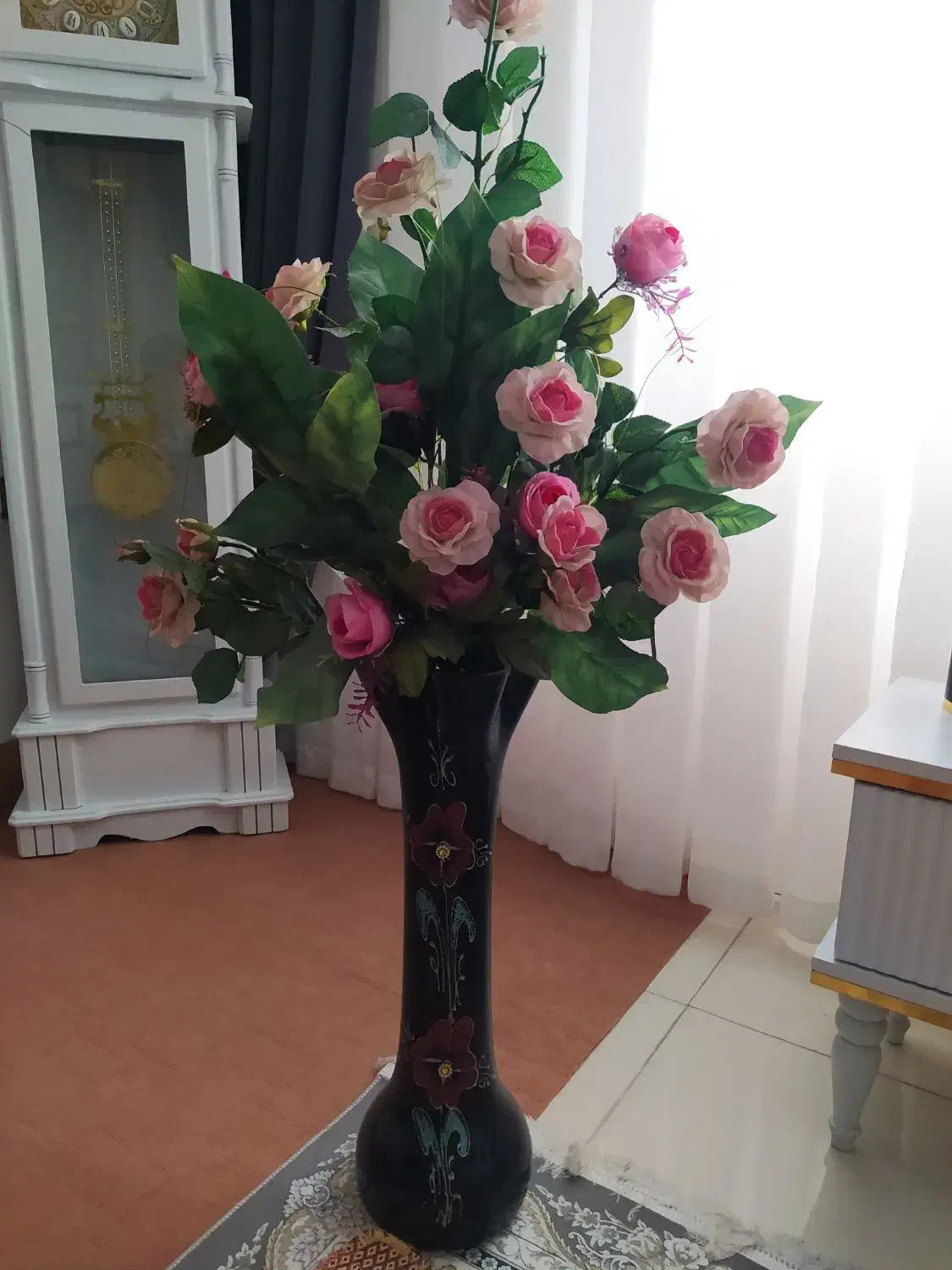 گلدان با گلهاش|گل مصنوعی|سبزوار, قصبه شرقی|دیوار