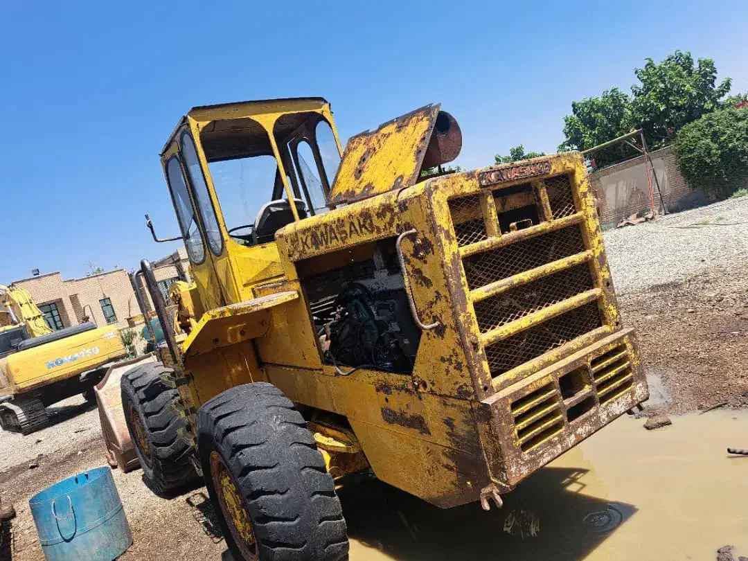 لودر کاوازاکی|خودرو سنگین|اسلامشهر, ملکآباد|دیوار