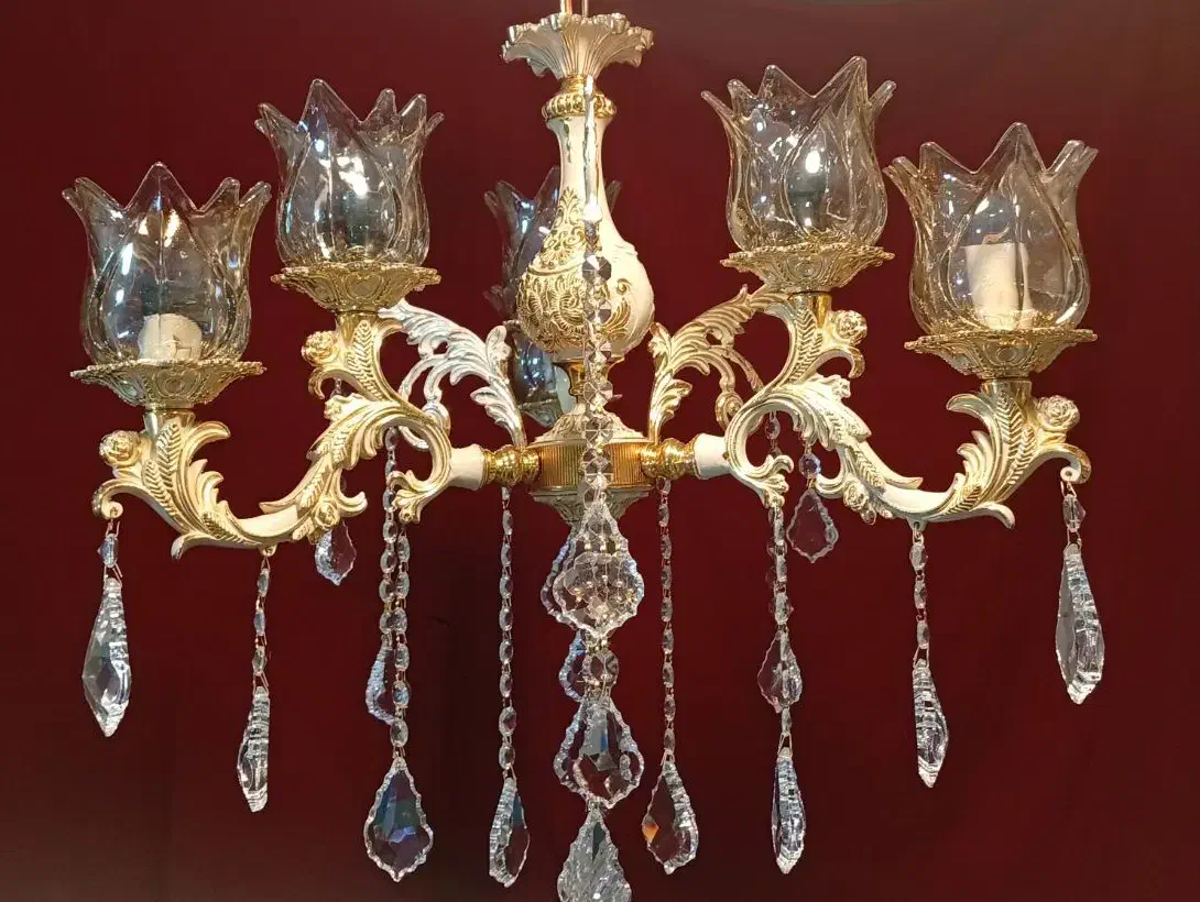 فروش شرایطی با چک به قیمت نقد ۱ض۷7۷7|لوستر و چراغ آویز|قم, قلعه کامکار|دیوار