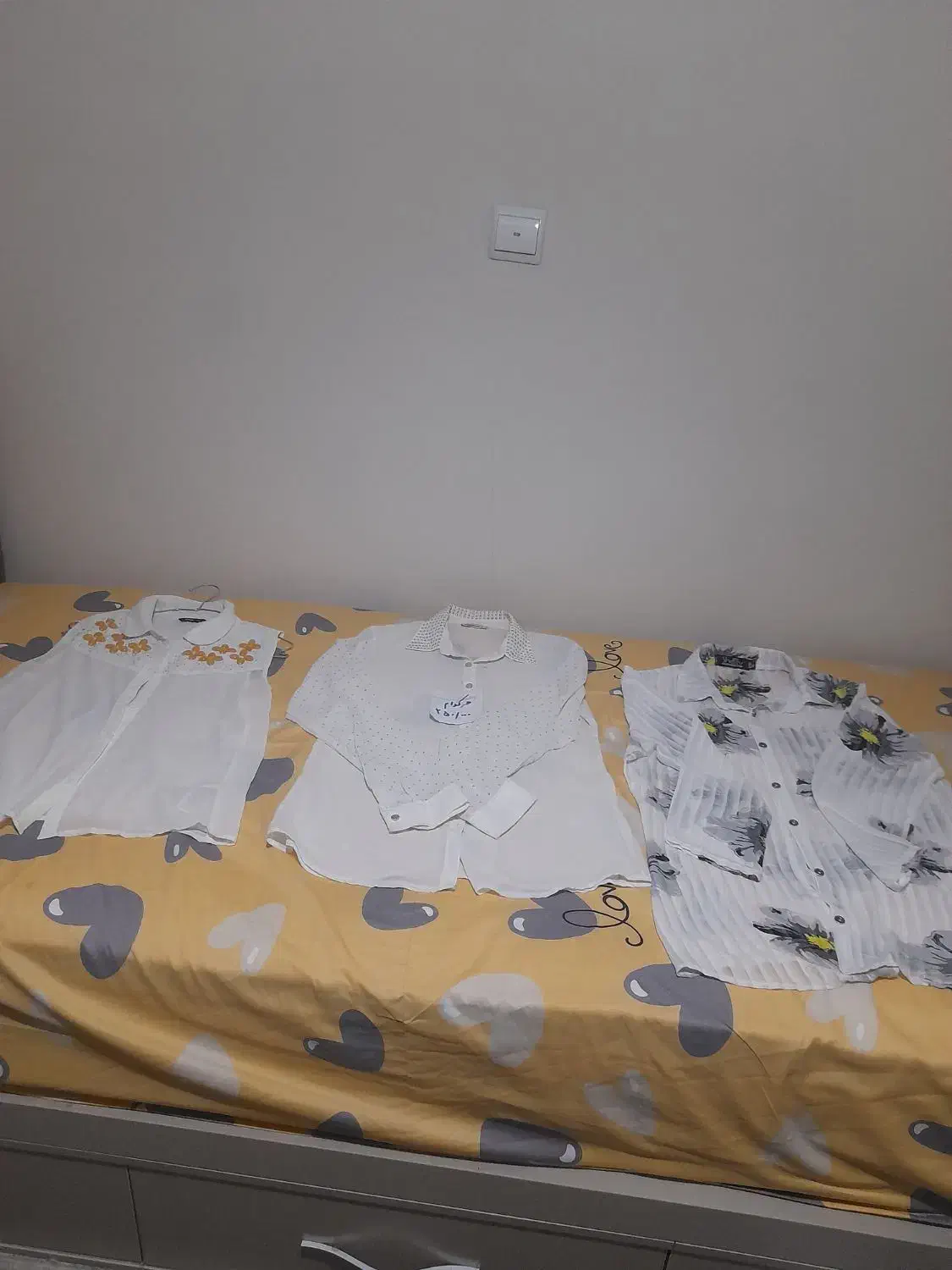 تعدادی بلوزوشلواروپیراهن نوودرحدنو|لباس|تهران, شهرک کوهسار|دیوار