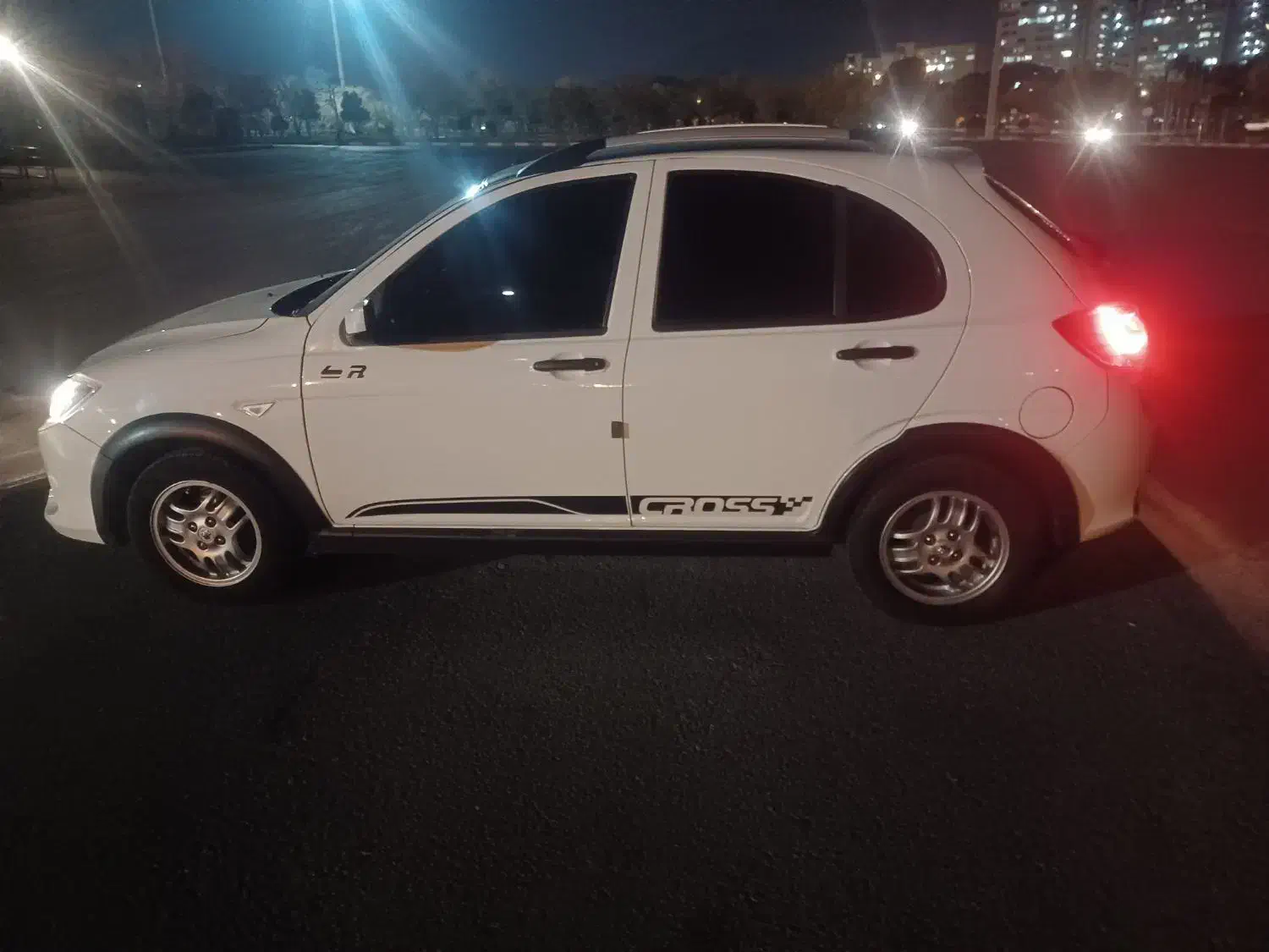 کوییک R کم کار بدون رنگ و ضربه|خودرو سواری و وانت|فولادشهر, A2|دیوار