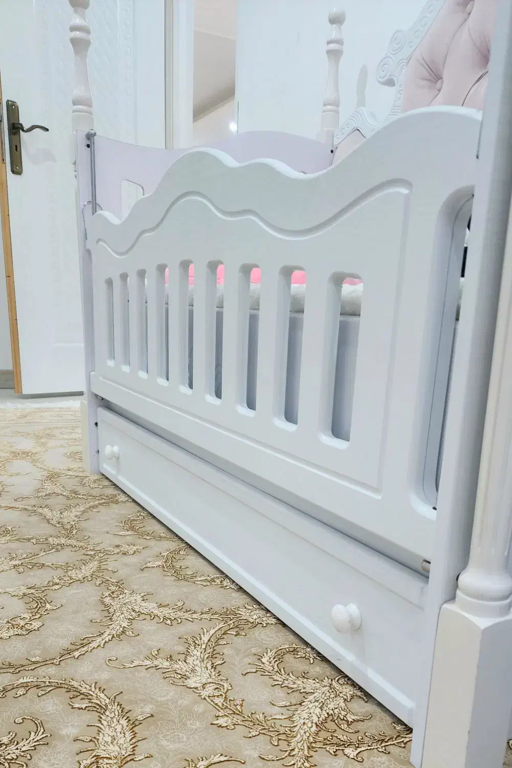 تخت نوزاد و کودک برند بی بی کستل|تخت و صندلی بچه|چهاردانگه (تهران), |دیوار