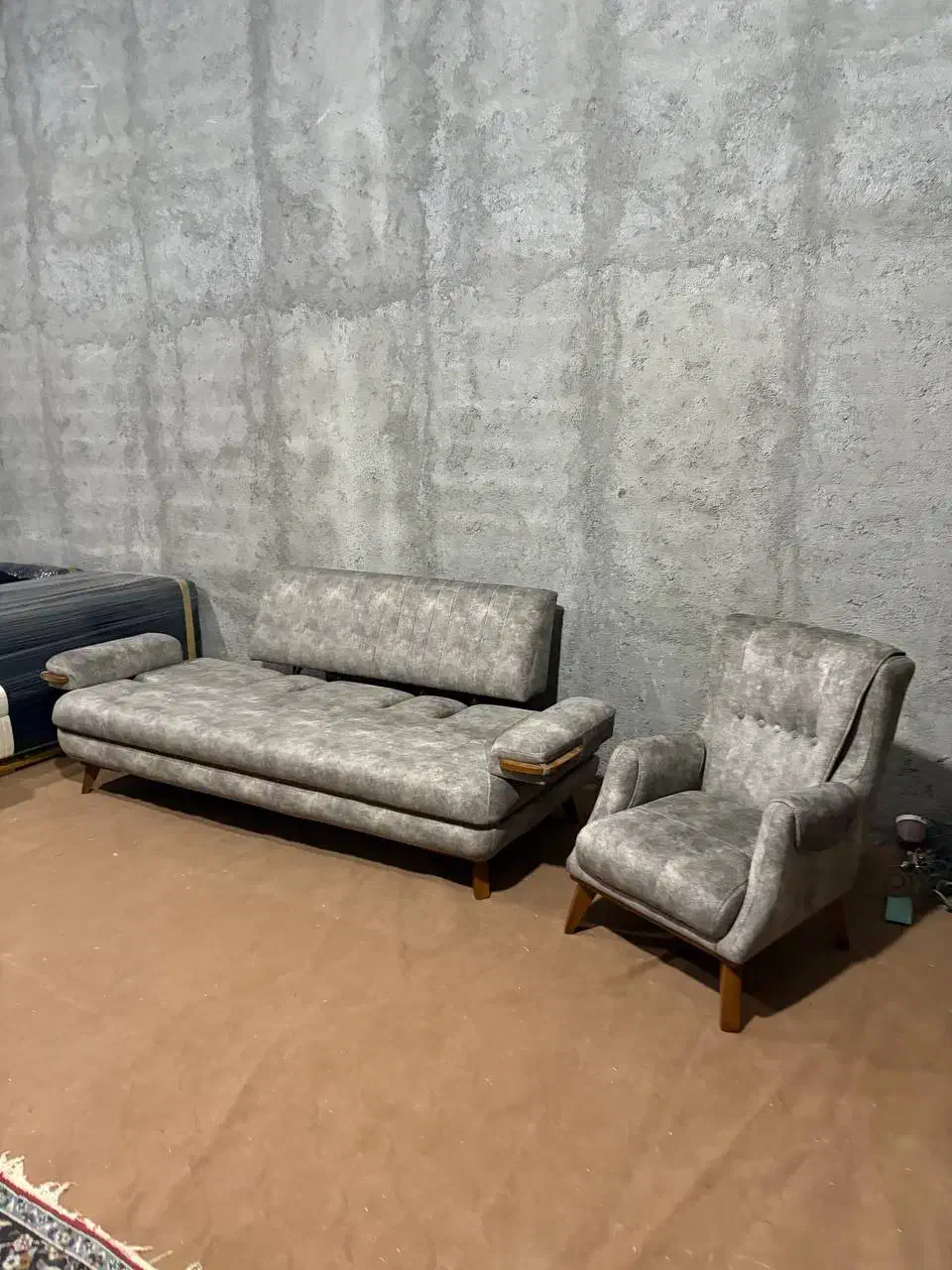 نیم ست ۴ نفره تخت خاب شو|مبلمان خانگی و میز عسلی|بندر ترکمن, |دیوار