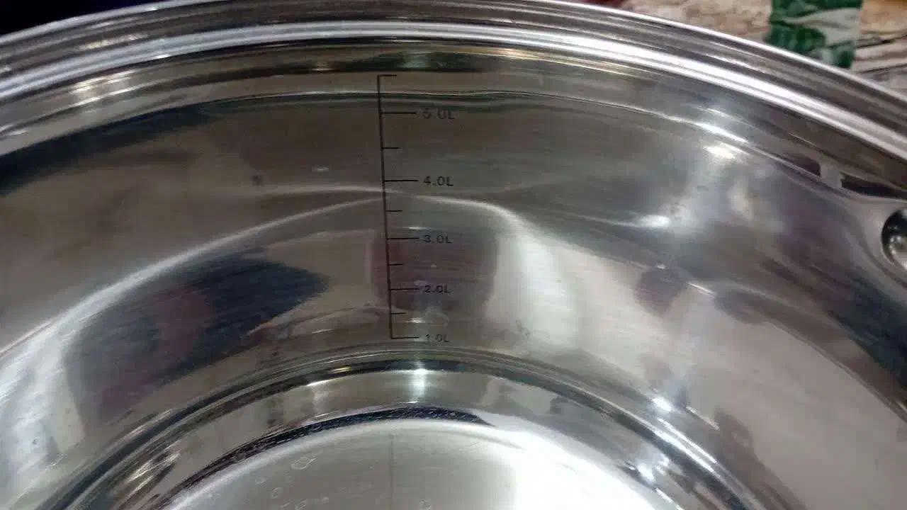 قابلمه نو|ظروف پختوپز|قم, کلهری|دیوار