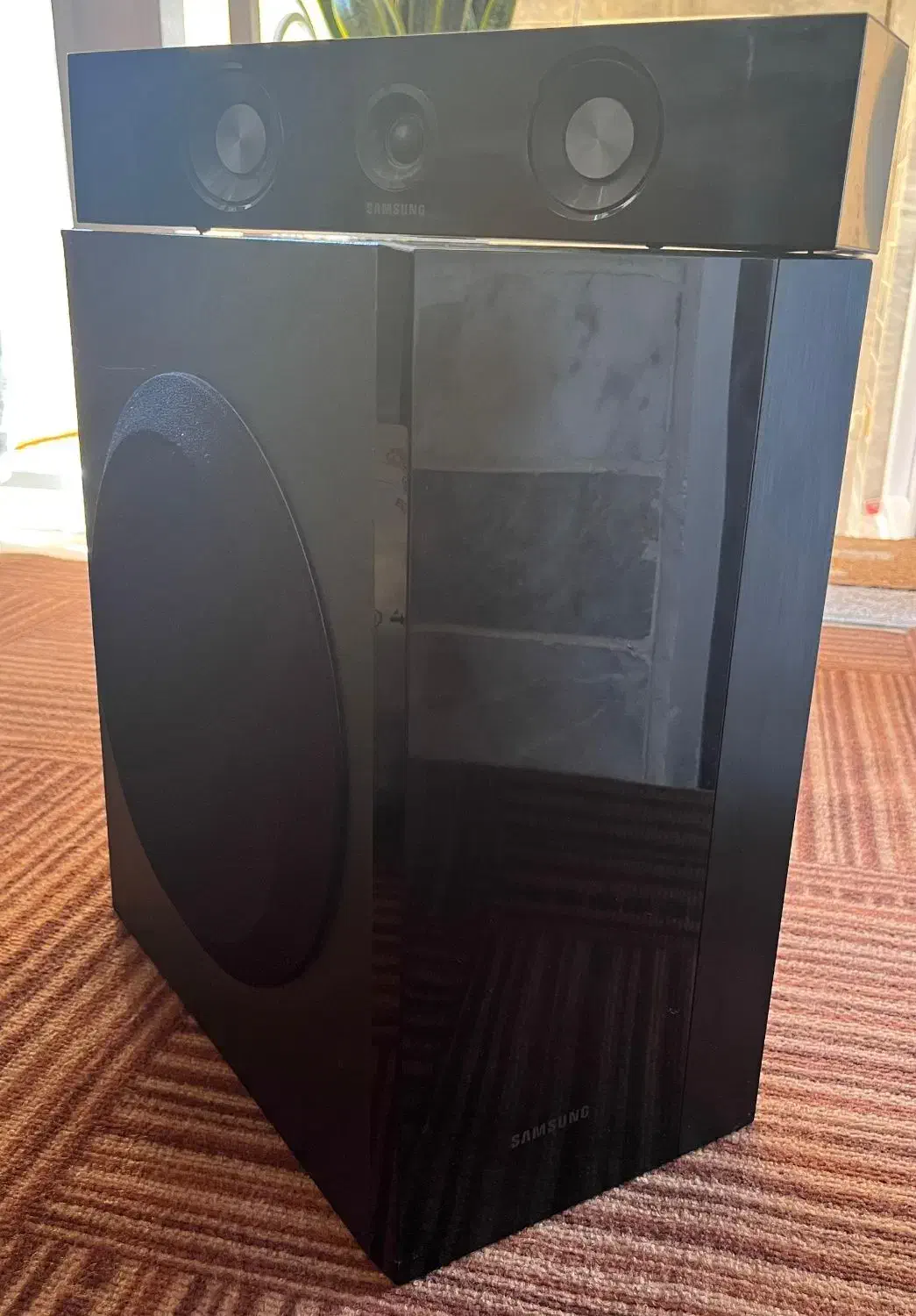 سیمای خوانواده|سیستم صوتی خانگی|صومعه‌سرا, |دیوار