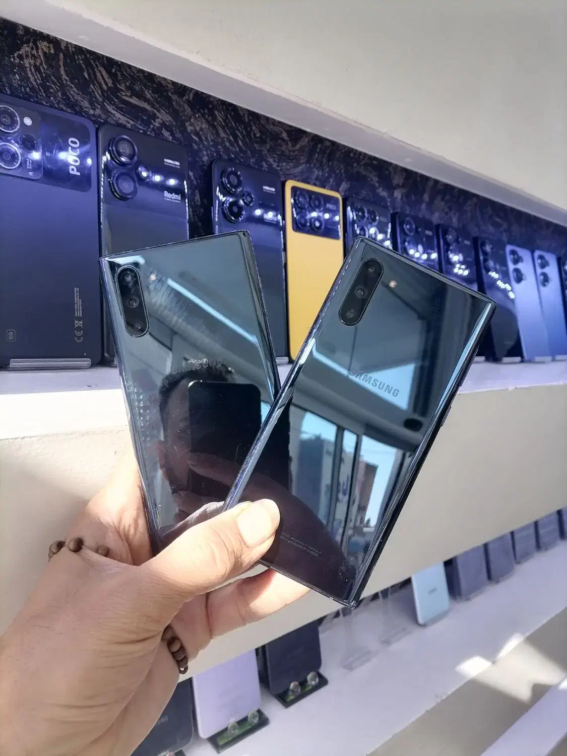 گوشی های در حد نوو|موبایل|نیشابور, محله میدان باغات|دیوار