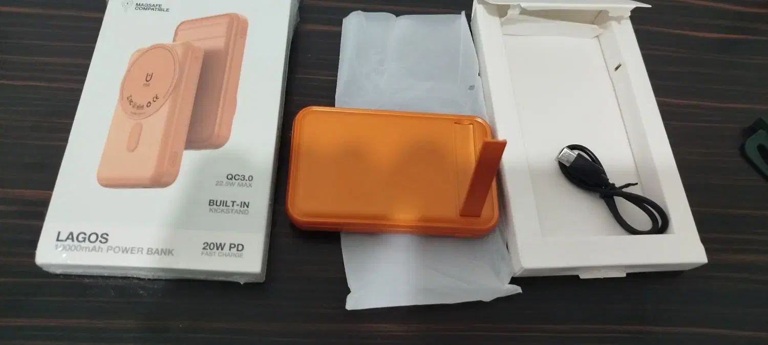 پاور بانک وایرلس|لوازم جانبی موبایل و تبلت|رشت, آب و برق|دیوار