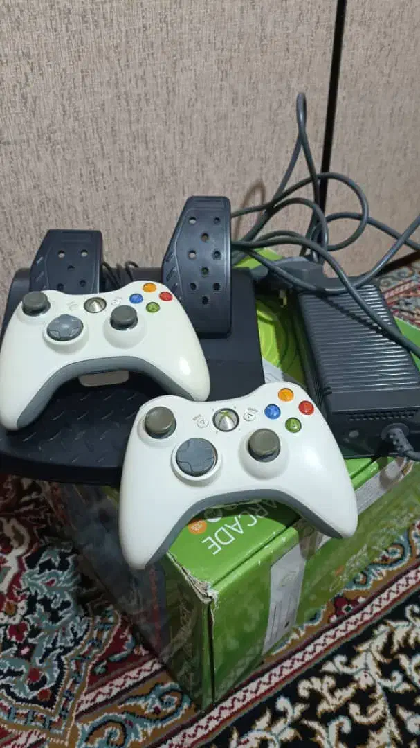 ایکس باکس ۳۶۰ همراه کلی بازی|کنسول، بازی ویدئویی و آنلاین|کرمانشاه, |دیوار