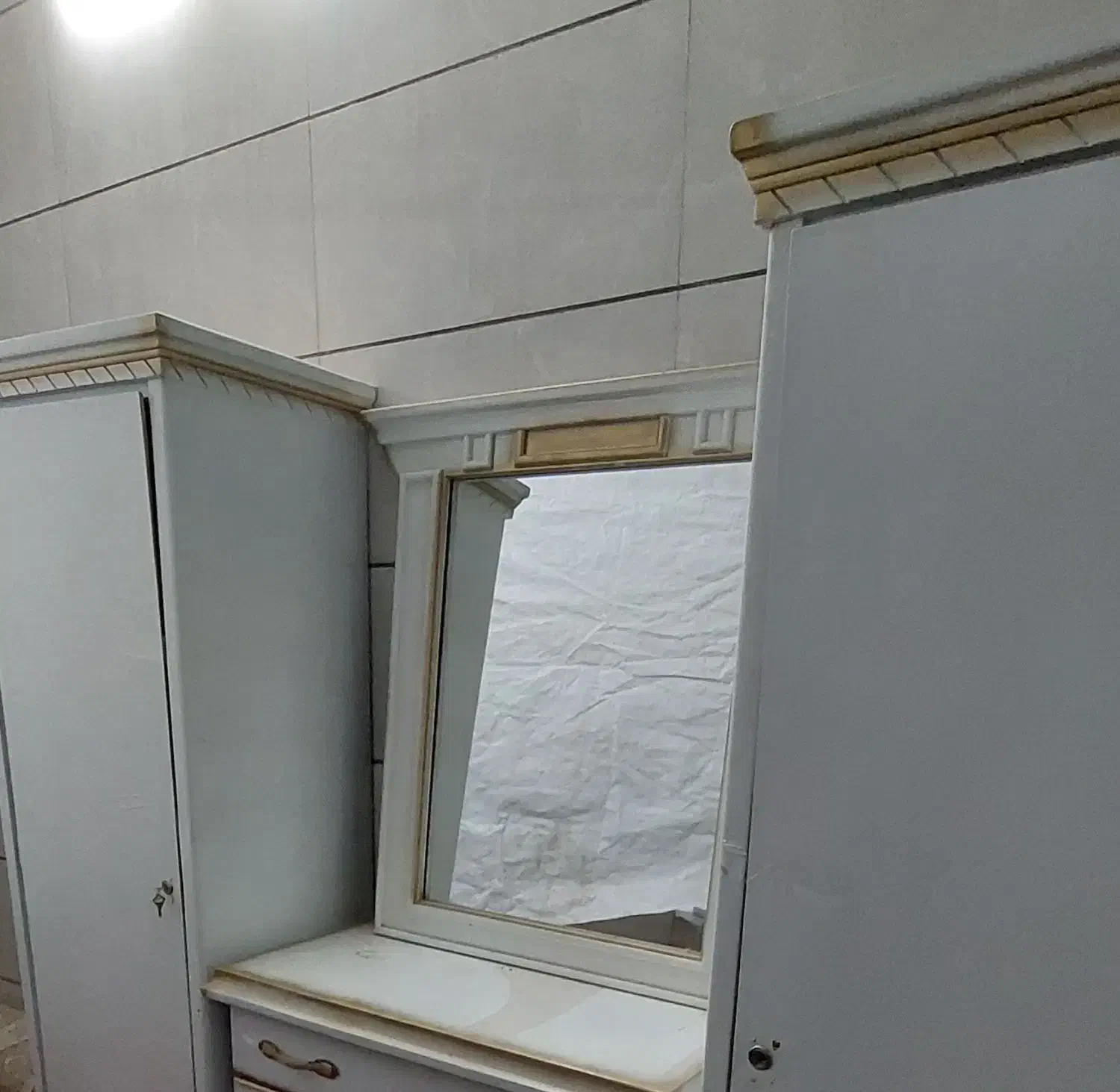 کمد و دراور چوب|جاکفشی، کمد، دراور|تربت‌حیدریه, منصوریه|دیوار