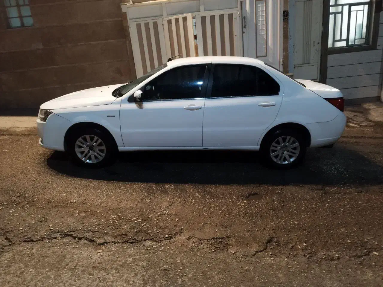 دنا معمولی 96 تیپ دو|خودرو سواری و وانت|خرم‌آباد, |دیوار