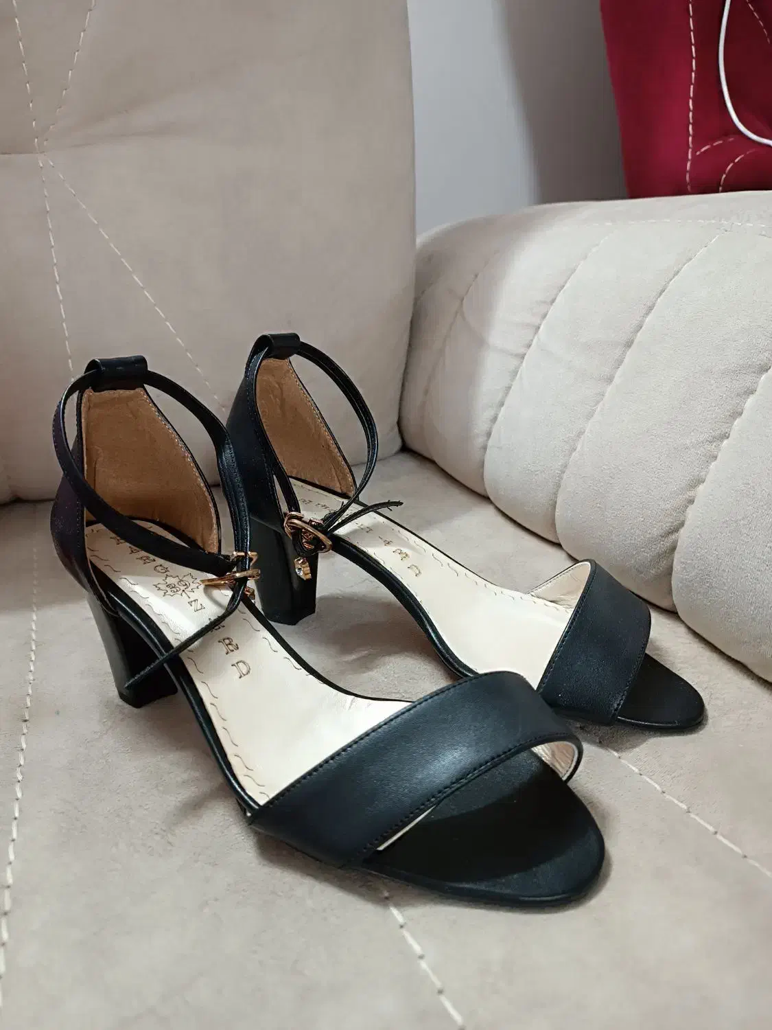 کفش مجلسی|کیف، کفش، کمربند|گنبد کاووس, |دیوار