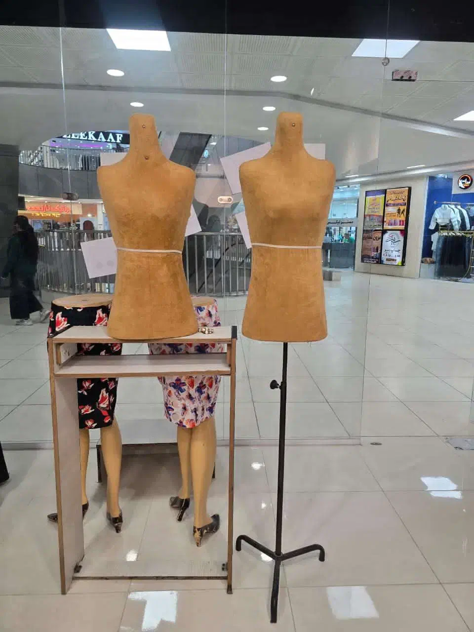 مانکن نیم تنه سوزن خور|فروشگاه و مغازه|جم, |دیوار
