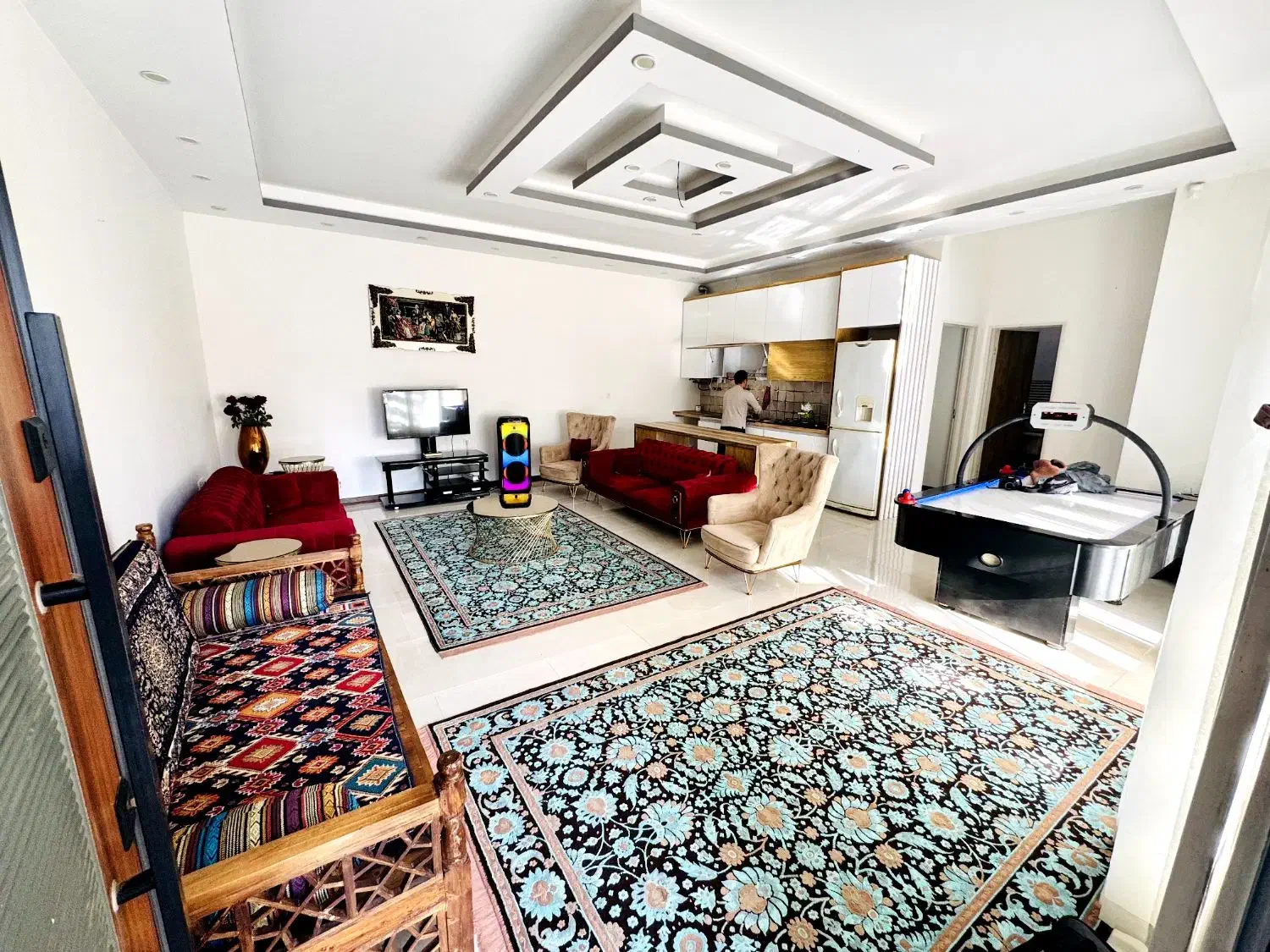 اجاره باغ ویلای استخردار سرپوشیده آبگرم خوشنام|اجارهٔ کوتاه‌مدت ویلا و باغ|فردیس, شهرک ناز|دیوار